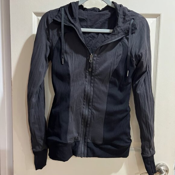 Lululemon women’s dance studio zip up athletic jacket - Picture 9 of 12